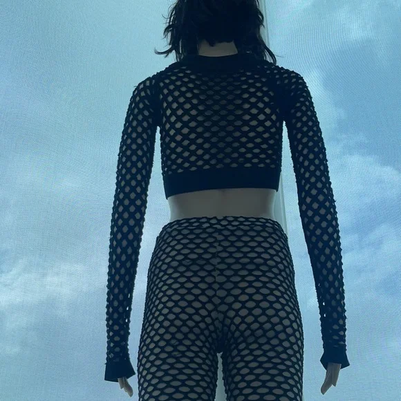 “project X” fishnet cut out long sleeve crop top - Picture 3 of 4